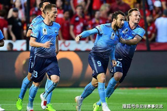 巴莱巴完成曼联体检 周日签约或披20号球衣